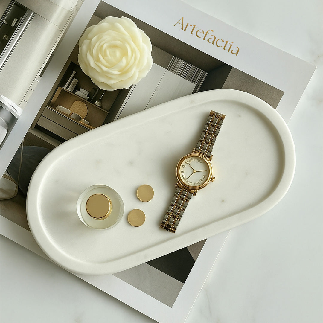 Bandeja ovalada alargada con forma de luna | Elegante pieza decorativa y para servir en mármol blanco
