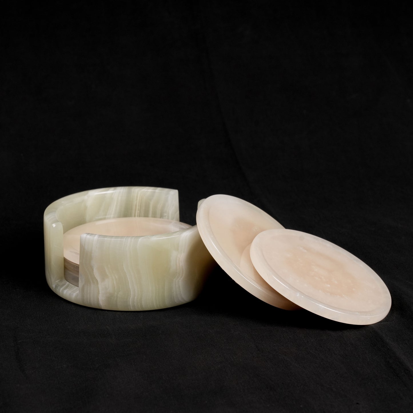 Onyx Coaster Set – Natural Stone Elegance