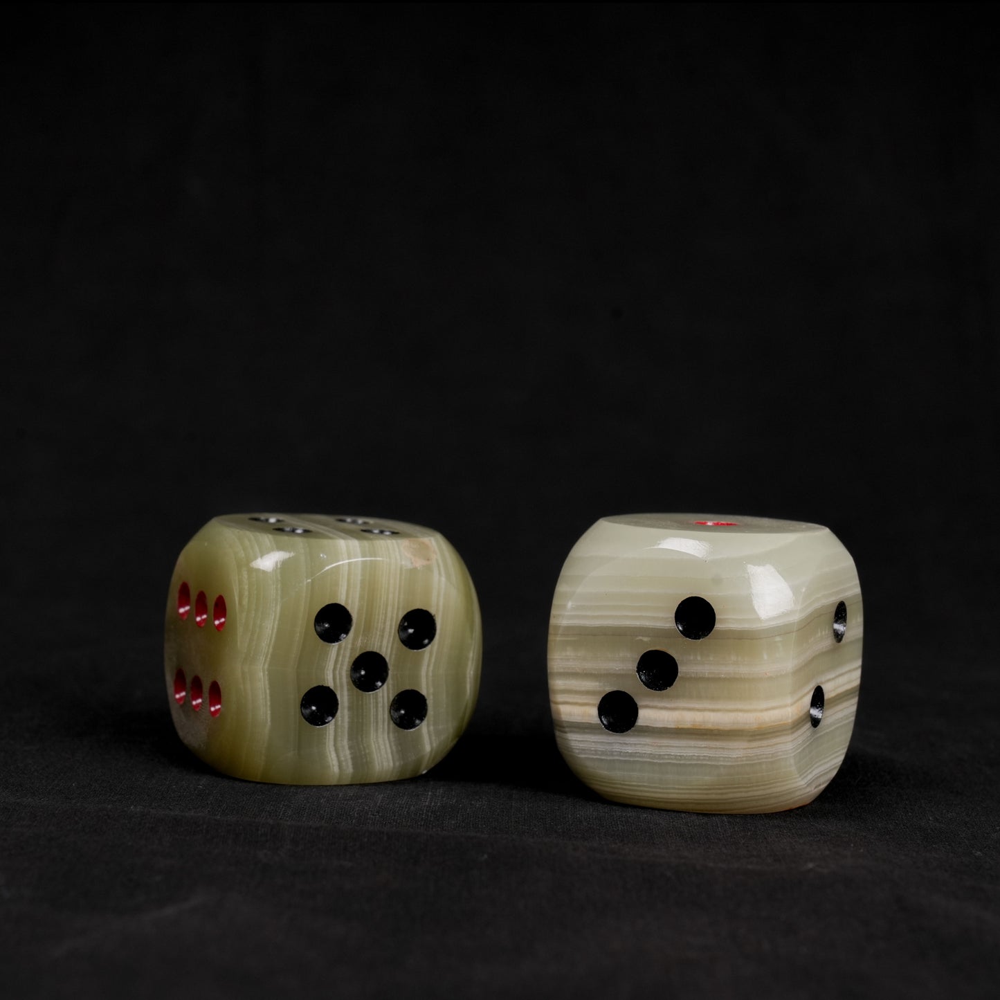 Onyx Dice Set