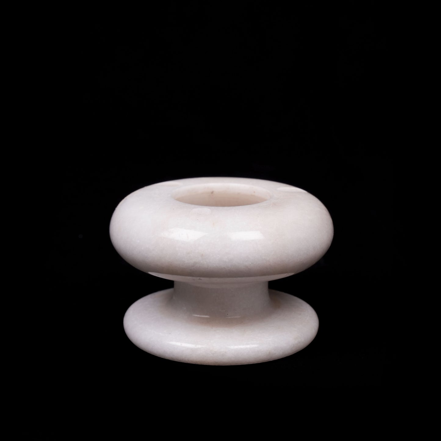 Royal White Marble Ash Tray