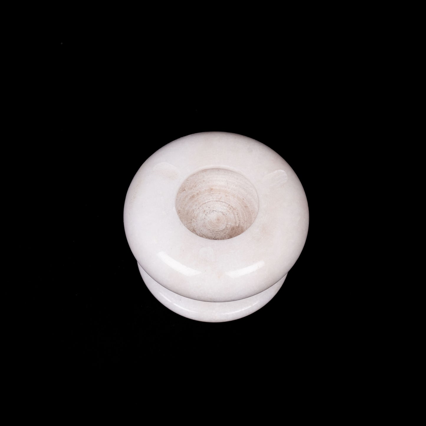 Royal White Marble Ash Tray