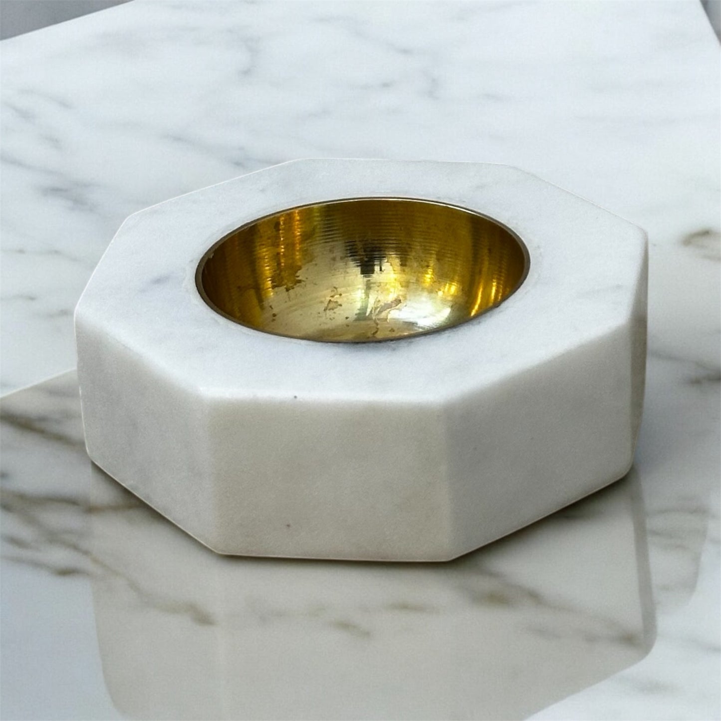 White Metal & Marble Hexagon Candle Holder