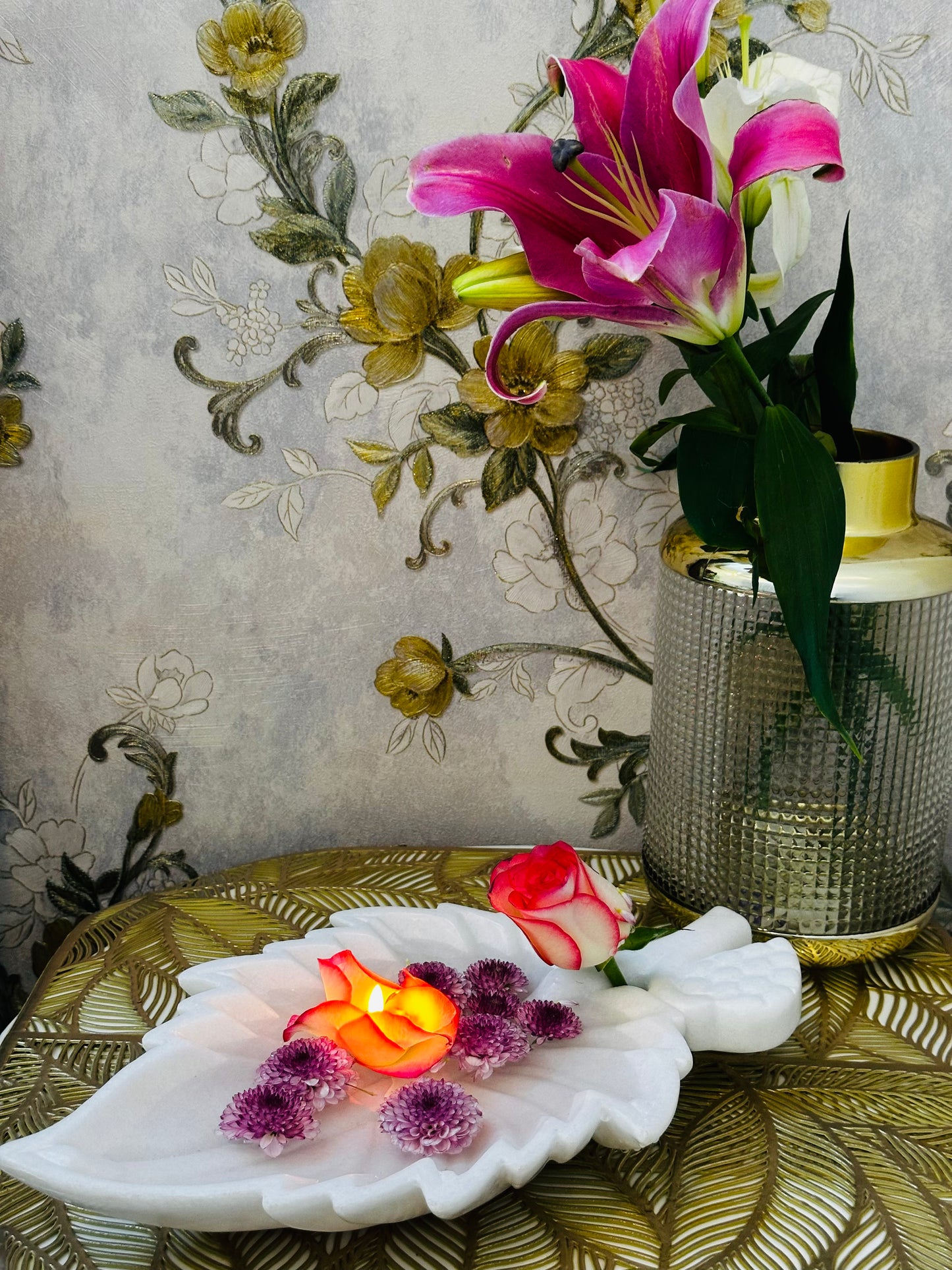 leaf shaped marble fruit bowl for kitchen, office and home