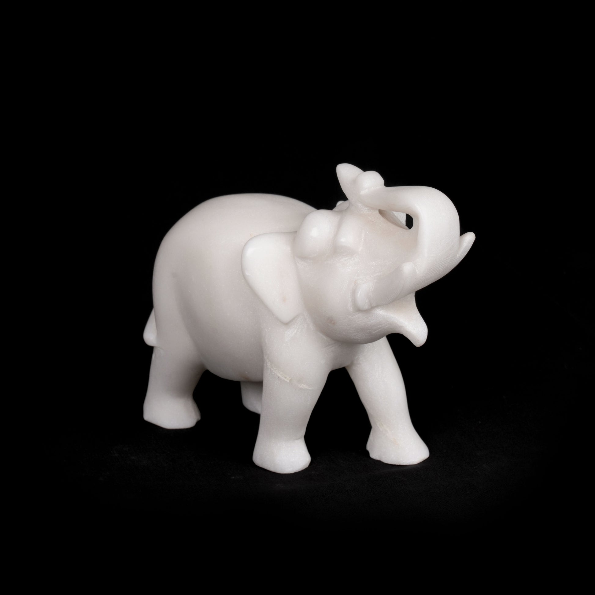 Royal Jaipur White Marble Table Elephant artefacts