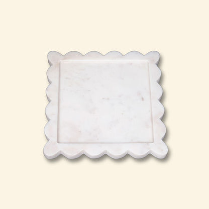 Plato cuadrado con arco de mármol blanco | Decoración y vajilla elegantes