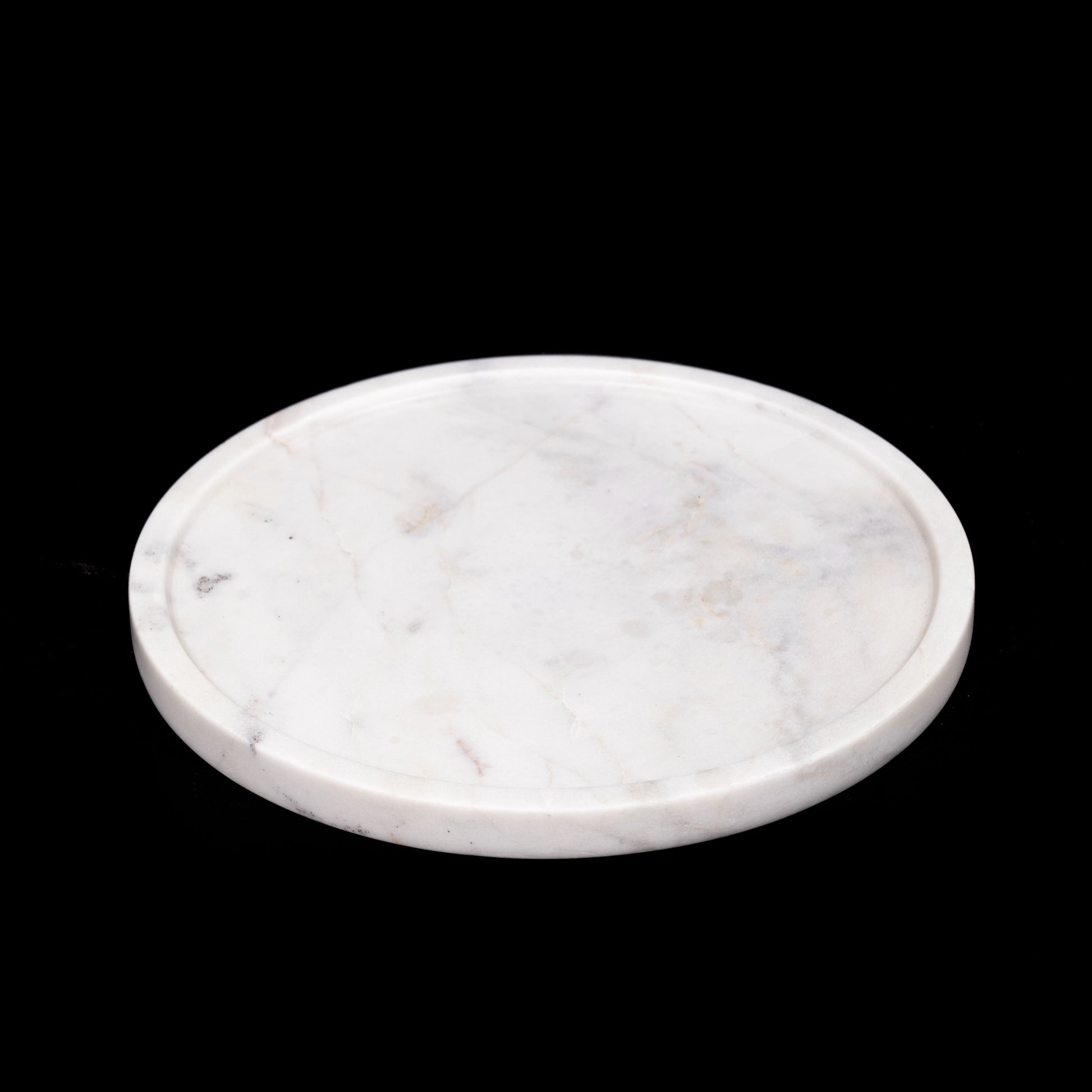 White Minimalistic Marble Circle Plate